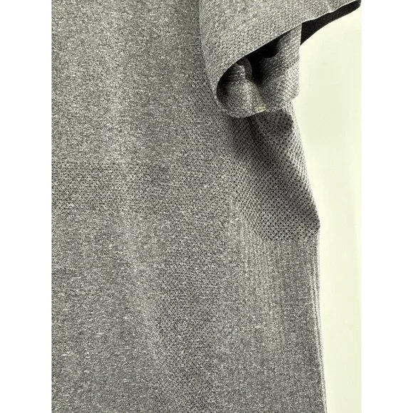 Lululemon Mens Heathered Gray Short Sleeve T-Shirt Size L - Picture 4 of 10